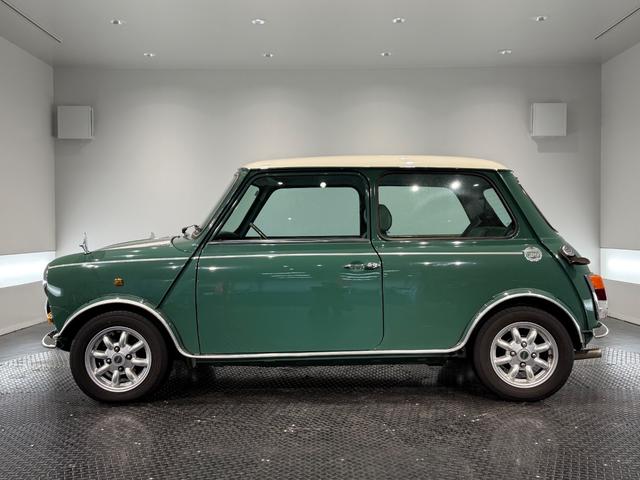 MINI クーパー 正規ディーラー車/モトリスタステアリング/レザーシート/12インチAW/(47枚目)