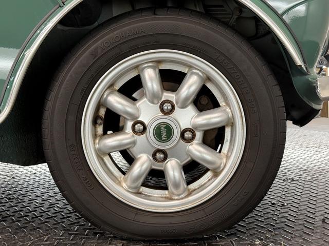 MINI クーパー 正規ディーラー車/モトリスタステアリング/レザーシート/12インチAW/(55枚目)
