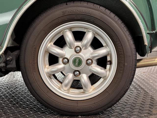 MINI クーパー 正規ディーラー車/モトリスタステアリング/レザーシート/12インチAW/(57枚目)