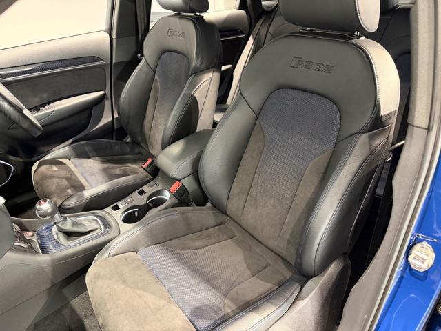 RS Q3 パフォーマンス ベースグレード パノラマサンルーフ/パワーバックドア/純正ナビTV/BOSEサウンド/カーボンインパネ/ハーフレザー/シートヒーター/ETC/Bカメラ/20AW/レッドキャリパー/(21枚目)