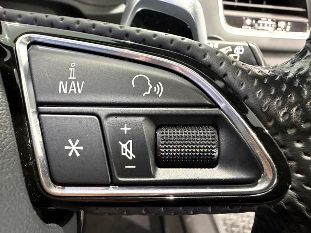 RS Q3 パフォーマンス ベースグレード パノラマサンルーフ/パワーバックドア/純正ナビTV/BOSEサウンド/カーボンインパネ/ハーフレザー/シートヒーター/ETC/Bカメラ/20AW/レッドキャリパー/(31枚目)