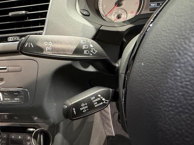 RS Q3 パフォーマンス ベースグレード パノラマサンルーフ/パワーバックドア/純正ナビTV/BOSEサウンド/カーボンインパネ/ハーフレザー/シートヒーター/ETC/Bカメラ/20AW/レッドキャリパー/(34枚目)