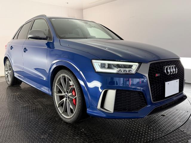 RS Q3 パフォーマンス ベースグレード パノラマサンルーフ/パワーバックドア/純正ナビTV/BOSEサウンド/カーボンインパネ/ハーフレザー/シートヒーター/ETC/Bカメラ/20AW/レッドキャリパー/(58枚目)