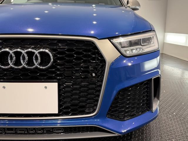 RS Q3 パフォーマンス ベースグレード パノラマサンルーフ/パワーバックドア/純正ナビTV/BOSEサウンド/カーボンインパネ/ハーフレザー/シートヒーター/ETC/Bカメラ/20AW/レッドキャリパー/(66枚目)