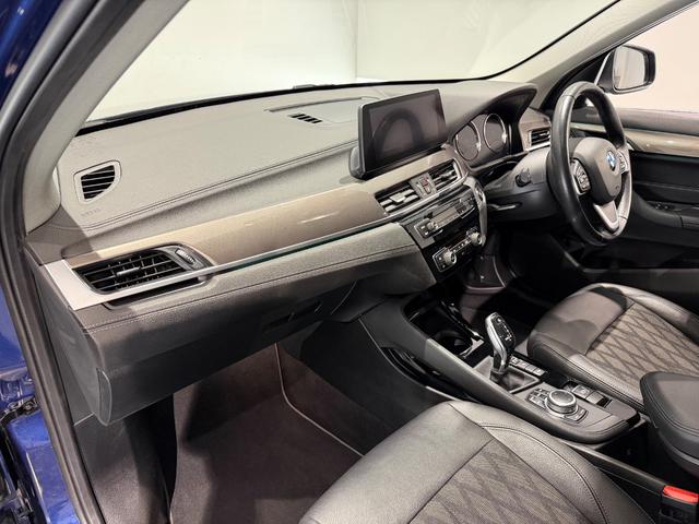 X1 xDrive 18d xライン 18インチAW/ハーフレザー/パワーバックドア/メモリー付きパワーシート/インテリジェントセーフティ/Bカメラ/ETC/ドライビングアシスト/アダプティブクルーズコントロール(18枚目)