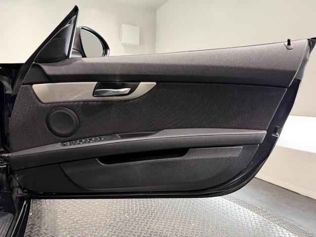 Ｚ４ ｓＤｒｉｖｅ２０ｉ　１７インチＡＷ／ＥＴＣ／パナマクロスシート／パドルシフト／レーダー探知機／（14枚目）