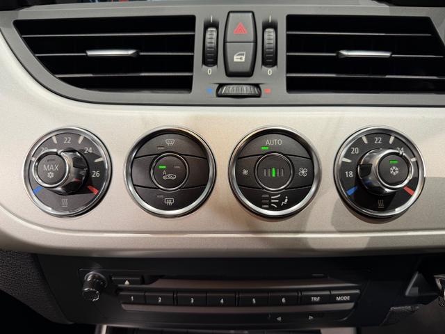 Ｚ４ ｓＤｒｉｖｅ２０ｉ　１７インチＡＷ／ＥＴＣ／パナマクロスシート／パドルシフト／レーダー探知機／（26枚目）