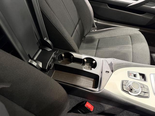 Ｚ４ ｓＤｒｉｖｅ２０ｉ　１７インチＡＷ／ＥＴＣ／パナマクロスシート／パドルシフト／レーダー探知機／（32枚目）