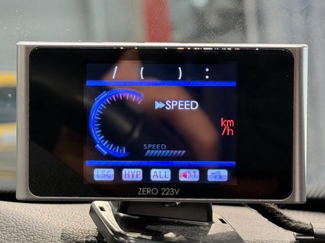 Ｚ４ ｓＤｒｉｖｅ２０ｉ　１７インチＡＷ／ＥＴＣ／パナマクロスシート／パドルシフト／レーダー探知機／（42枚目）