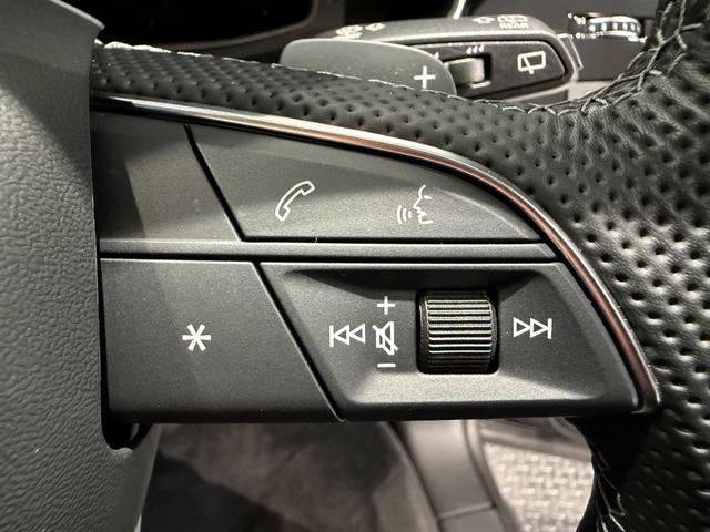 Ｑ８ ５５ＴＦＳＩクワトロ　Ｓライン　ワンオーナー／レザーＰＫＧ／コンフォートアシスタンスＰＫＧ／パノラマＳ／Ｒ／ブラックスタイリングＰＫＧ／ＨＤマトリクスＬＥＤヘッド／レーザーライト／リアインテリアプラスＰＫＧ／２２ＡＷ／ルーフレール／（30枚目）