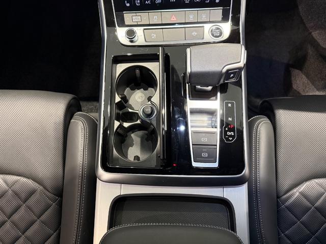 Ｑ８ ５５ＴＦＳＩクワトロ　Ｓライン　ワンオーナー／レザーＰＫＧ／コンフォートアシスタンスＰＫＧ／パノラマＳ／Ｒ／ブラックスタイリングＰＫＧ／ＨＤマトリクスＬＥＤヘッド／レーザーライト／リアインテリアプラスＰＫＧ／２２ＡＷ／ルーフレール／（36枚目）