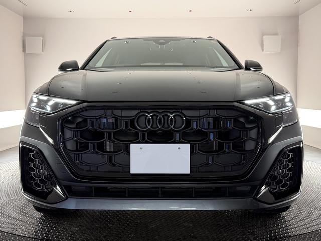 Ｑ８ ５５ＴＦＳＩクワトロ　Ｓライン　ワンオーナー／レザーＰＫＧ／コンフォートアシスタンスＰＫＧ／パノラマＳ／Ｒ／ブラックスタイリングＰＫＧ／ＨＤマトリクスＬＥＤヘッド／レーザーライト／リアインテリアプラスＰＫＧ／２２ＡＷ／ルーフレール／（58枚目）