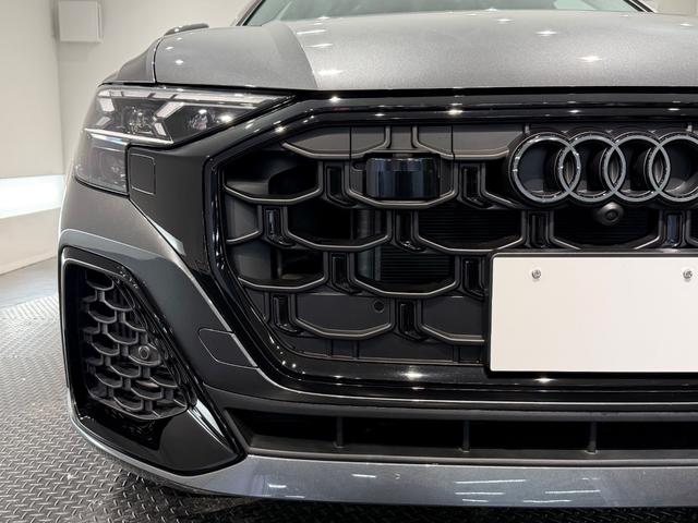 Ｑ８ ５５ＴＦＳＩクワトロ　Ｓライン　ワンオーナー／レザーＰＫＧ／コンフォートアシスタンスＰＫＧ／パノラマＳ／Ｒ／ブラックスタイリングＰＫＧ／ＨＤマトリクスＬＥＤヘッド／レーザーライト／リアインテリアプラスＰＫＧ／２２ＡＷ／ルーフレール／（70枚目）