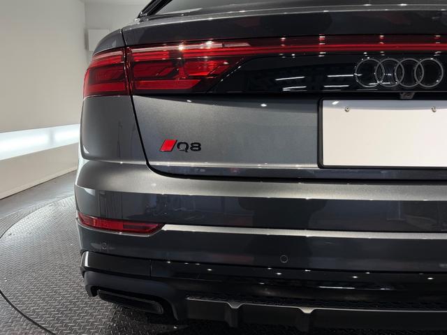 Ｑ８ ５５ＴＦＳＩクワトロ　Ｓライン　ワンオーナー／レザーＰＫＧ／コンフォートアシスタンスＰＫＧ／パノラマＳ／Ｒ／ブラックスタイリングＰＫＧ／ＨＤマトリクスＬＥＤヘッド／レーザーライト／リアインテリアプラスＰＫＧ／２２ＡＷ／ルーフレール／（74枚目）