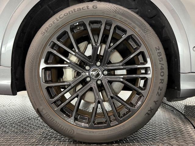 Ｑ８ ５５ＴＦＳＩクワトロ　Ｓライン　ワンオーナー／レザーＰＫＧ／コンフォートアシスタンスＰＫＧ／パノラマＳ／Ｒ／ブラックスタイリングＰＫＧ／ＨＤマトリクスＬＥＤヘッド／レーザーライト／リアインテリアプラスＰＫＧ／２２ＡＷ／ルーフレール／（77枚目）