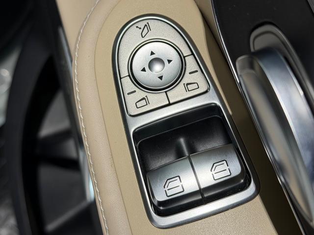 Ｖクラス Ｖ２２０ｄ　アバンギャルド　エクストラロング　ナッパレザーエクスクルーシブＰＫＧ／センターテーブル／ナッパベージュレザー／シートベンチレーション／純正ナビＴＶ／３６０°カメラ／１８ＡＷ／ＡＬＰＩＮＥフリップダウンモニター／レーダーセーフティＰＫＧ（15枚目）