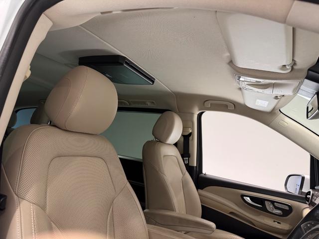 Ｖクラス Ｖ２２０ｄ　アバンギャルド　エクストラロング　ナッパレザーエクスクルーシブＰＫＧ／センターテーブル／ナッパベージュレザー／シートベンチレーション／純正ナビＴＶ／３６０°カメラ／１８ＡＷ／ＡＬＰＩＮＥフリップダウンモニター／レーダーセーフティＰＫＧ（17枚目）