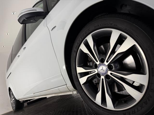 Ｖクラス Ｖ２２０ｄ　アバンギャルド　エクストラロング　ナッパレザーエクスクルーシブＰＫＧ／センターテーブル／ナッパベージュレザー／シートベンチレーション／純正ナビＴＶ／３６０°カメラ／１８ＡＷ／ＡＬＰＩＮＥフリップダウンモニター／レーダーセーフティＰＫＧ（56枚目）