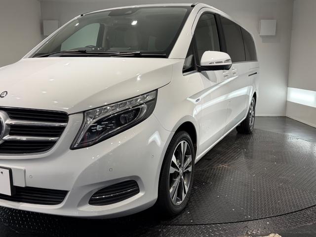 Ｖクラス Ｖ２２０ｄ　アバンギャルド　エクストラロング　ナッパレザーエクスクルーシブＰＫＧ／センターテーブル／ナッパベージュレザー／シートベンチレーション／純正ナビＴＶ／３６０°カメラ／１８ＡＷ／ＡＬＰＩＮＥフリップダウンモニター／レーダーセーフティＰＫＧ（63枚目）