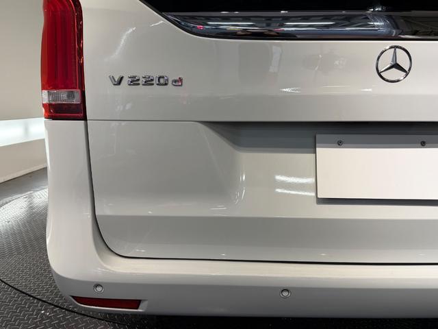 Ｖクラス Ｖ２２０ｄ　アバンギャルド　エクストラロング　ナッパレザーエクスクルーシブＰＫＧ／センターテーブル／ナッパベージュレザー／シートベンチレーション／純正ナビＴＶ／３６０°カメラ／１８ＡＷ／ＡＬＰＩＮＥフリップダウンモニター／レーダーセーフティＰＫＧ（70枚目）