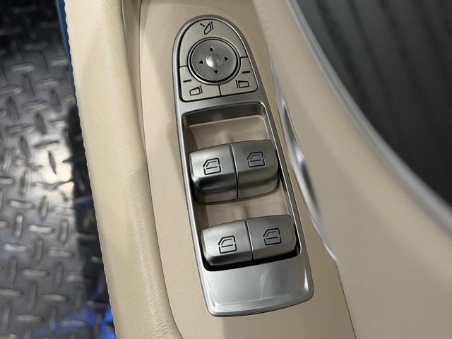 Ｅクラス Ｅ３００　クーペ　スポーツ　エクスクルーシブＰＫＧ／パナメリカーナグリル／白革／パノラミックスライディングルーフ／ベンチレーション／ブルメスター／リラクゼーション機能／エアバランスＰＫＧ／３６０°カメラ／ＥＴＣ／純正ナビＴＶ（16枚目）