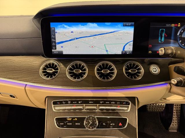 Ｅクラス Ｅ３００　クーペ　スポーツ　エクスクルーシブＰＫＧ／パナメリカーナグリル／白革／パノラミックスライディングルーフ／ベンチレーション／ブルメスター／リラクゼーション機能／エアバランスＰＫＧ／３６０°カメラ／ＥＴＣ／純正ナビＴＶ（33枚目）