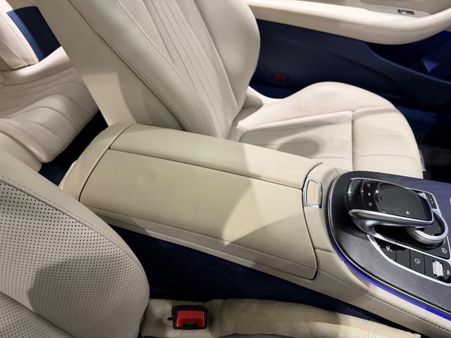 Ｅクラス Ｅ３００　クーペ　スポーツ　エクスクルーシブＰＫＧ／パナメリカーナグリル／白革／パノラミックスライディングルーフ／ベンチレーション／ブルメスター／リラクゼーション機能／エアバランスＰＫＧ／３６０°カメラ／ＥＴＣ／純正ナビＴＶ（37枚目）