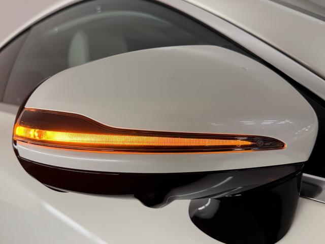 Ｅクラス Ｅ３００　クーペ　スポーツ　エクスクルーシブＰＫＧ／パナメリカーナグリル／白革／パノラミックスライディングルーフ／ベンチレーション／ブルメスター／リラクゼーション機能／エアバランスＰＫＧ／３６０°カメラ／ＥＴＣ／純正ナビＴＶ（52枚目）