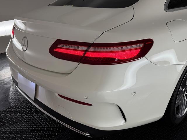 Ｅクラス Ｅ３００　クーペ　スポーツ　エクスクルーシブＰＫＧ／パナメリカーナグリル／白革／パノラミックスライディングルーフ／ベンチレーション／ブルメスター／リラクゼーション機能／エアバランスＰＫＧ／３６０°カメラ／ＥＴＣ／純正ナビＴＶ（53枚目）