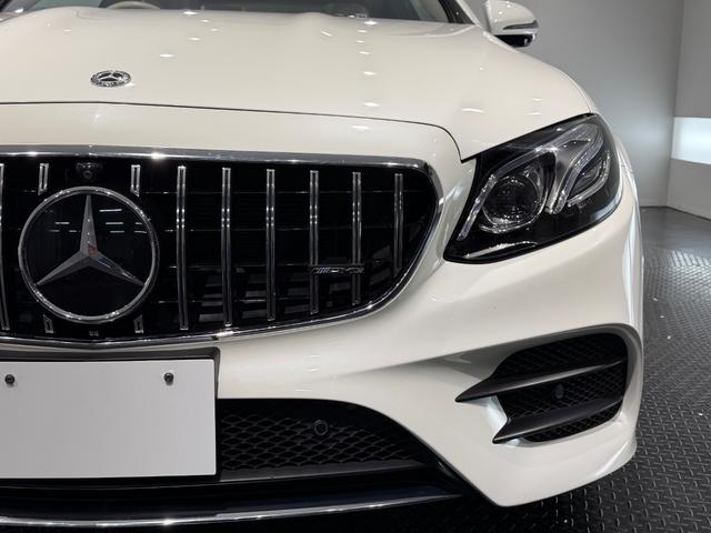 Ｅクラス Ｅ３００　クーペ　スポーツ　エクスクルーシブＰＫＧ／パナメリカーナグリル／白革／パノラミックスライディングルーフ／ベンチレーション／ブルメスター／リラクゼーション機能／エアバランスＰＫＧ／３６０°カメラ／ＥＴＣ／純正ナビＴＶ（65枚目）