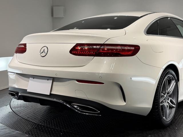 Ｅクラス Ｅ３００　クーペ　スポーツ　エクスクルーシブＰＫＧ／パナメリカーナグリル／白革／パノラミックスライディングルーフ／ベンチレーション／ブルメスター／リラクゼーション機能／エアバランスＰＫＧ／３６０°カメラ／ＥＴＣ／純正ナビＴＶ（69枚目）