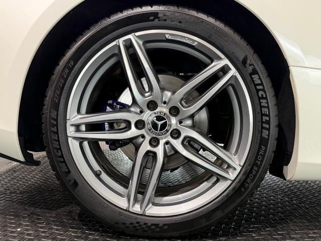 Ｅクラス Ｅ３００　クーペ　スポーツ　エクスクルーシブＰＫＧ／パナメリカーナグリル／白革／パノラミックスライディングルーフ／ベンチレーション／ブルメスター／リラクゼーション機能／エアバランスＰＫＧ／３６０°カメラ／ＥＴＣ／純正ナビＴＶ（75枚目）