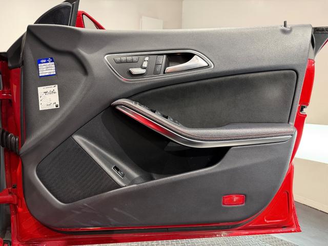 ＣＬＡクラス ＣＬＡ１８０　スポーツ　レーダーセーフティＰＫＧ／純正ナビＴＶ／Ｂカメラ／ＥＴＣ／シートヒーター／キーレスゴー／ハーフレザー／１８インチＡＷ／パワーシート／（14枚目）