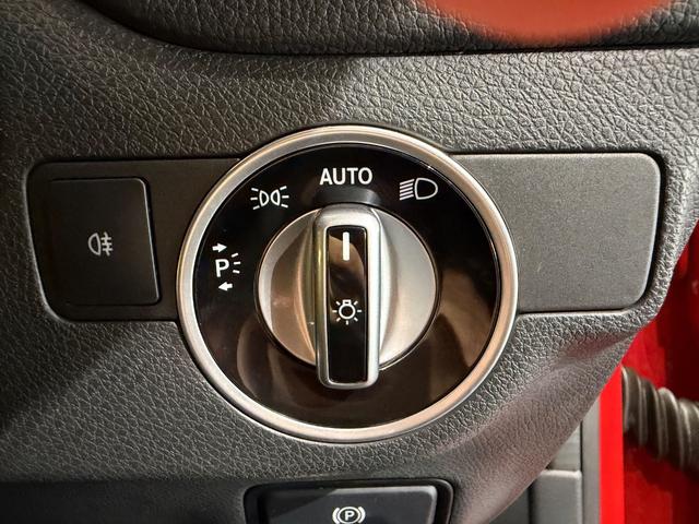 ＣＬＡクラス ＣＬＡ１８０　スポーツ　レーダーセーフティＰＫＧ／純正ナビＴＶ／Ｂカメラ／ＥＴＣ／シートヒーター／キーレスゴー／ハーフレザー／１８インチＡＷ／パワーシート／（34枚目）