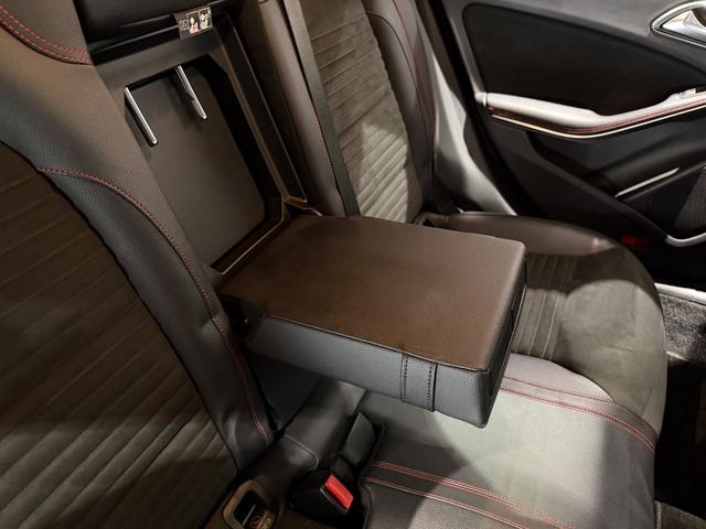 ＣＬＡクラス ＣＬＡ１８０　スポーツ　レーダーセーフティＰＫＧ／純正ナビＴＶ／Ｂカメラ／ＥＴＣ／シートヒーター／キーレスゴー／ハーフレザー／１８インチＡＷ／パワーシート／（44枚目）