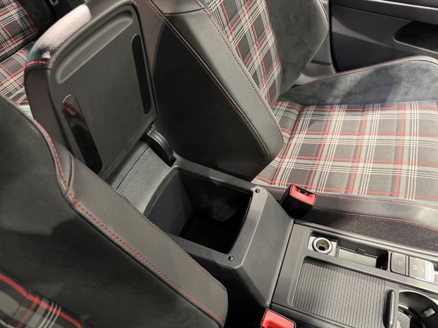 ゴルフＧＴＩ パフォーマンス　５００台限定車／アルカンターラコンビシート／純正ナビＴＶ／１９インチＡＷ／ＥＴＣ／Ｂカメラ／ＡＣＣ／スマートエントリー／プリクラッシュブレーキシステム（36枚目）