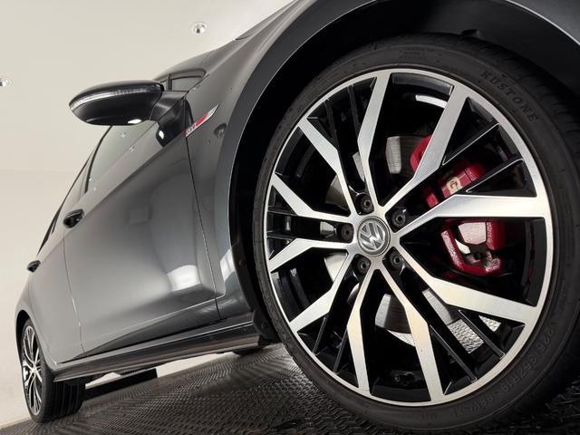 ゴルフＧＴＩ パフォーマンス　５００台限定車／アルカンターラコンビシート／純正ナビＴＶ／１９インチＡＷ／ＥＴＣ／Ｂカメラ／ＡＣＣ／スマートエントリー／プリクラッシュブレーキシステム（57枚目）
