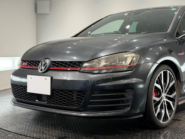 ゴルフＧＴＩ パフォーマンス　５００台限定車／アルカンターラコンビシート／純正ナビＴＶ／１９インチＡＷ／ＥＴＣ／Ｂカメラ／ＡＣＣ／スマートエントリー／プリクラッシュブレーキシステム（59枚目）