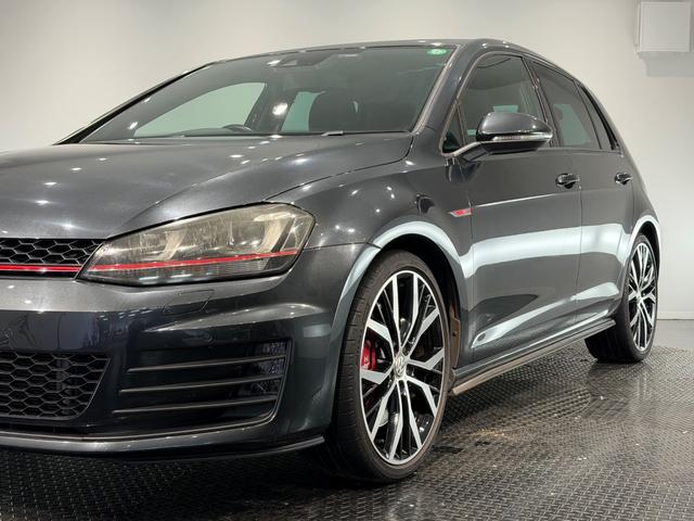 ゴルフＧＴＩ パフォーマンス　５００台限定車／アルカンターラコンビシート／純正ナビＴＶ／１９インチＡＷ／ＥＴＣ／Ｂカメラ／ＡＣＣ／スマートエントリー／プリクラッシュブレーキシステム（60枚目）