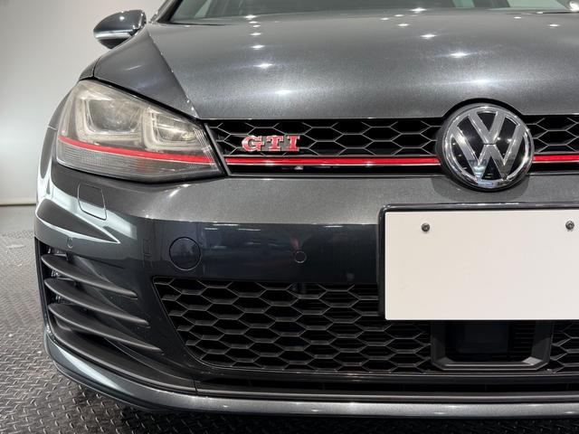 ゴルフＧＴＩ パフォーマンス　５００台限定車／アルカンターラコンビシート／純正ナビＴＶ／１９インチＡＷ／ＥＴＣ／Ｂカメラ／ＡＣＣ／スマートエントリー／プリクラッシュブレーキシステム（61枚目）