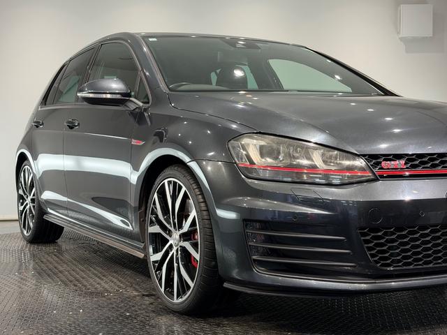 ゴルフＧＴＩ パフォーマンス　５００台限定車／アルカンターラコンビシート／純正ナビＴＶ／１９インチＡＷ／ＥＴＣ／Ｂカメラ／ＡＣＣ／スマートエントリー／プリクラッシュブレーキシステム（63枚目）