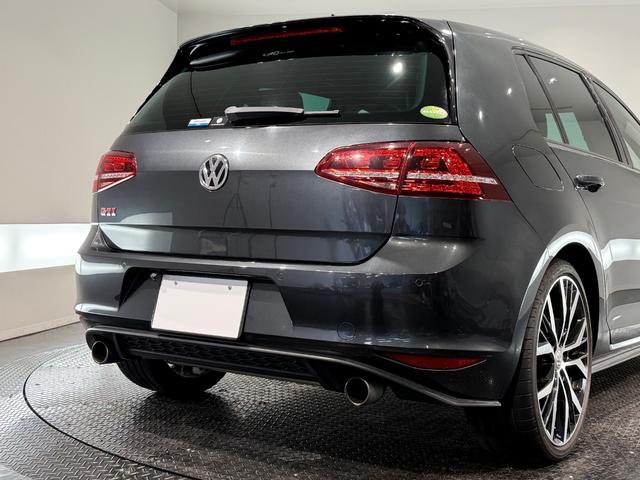 ゴルフＧＴＩ パフォーマンス　５００台限定車／アルカンターラコンビシート／純正ナビＴＶ／１９インチＡＷ／ＥＴＣ／Ｂカメラ／ＡＣＣ／スマートエントリー／プリクラッシュブレーキシステム（66枚目）