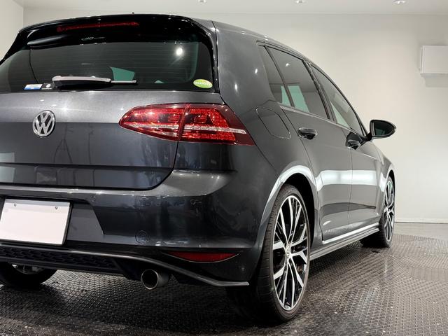 ゴルフＧＴＩ パフォーマンス　５００台限定車／アルカンターラコンビシート／純正ナビＴＶ／１９インチＡＷ／ＥＴＣ／Ｂカメラ／ＡＣＣ／スマートエントリー／プリクラッシュブレーキシステム（67枚目）