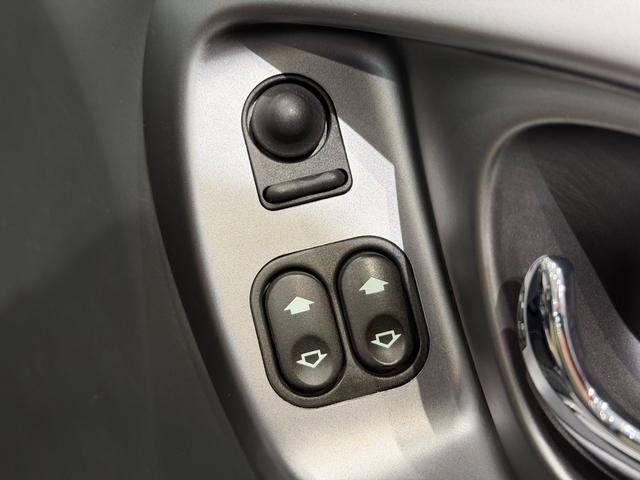 Ｖ１２ヴァンキッシュ クーペ　ツートンレザー／１９ＡＷ／Ｂカメラ／カロッツェリアナビＴＶ／シートヒーター／（16枚目）