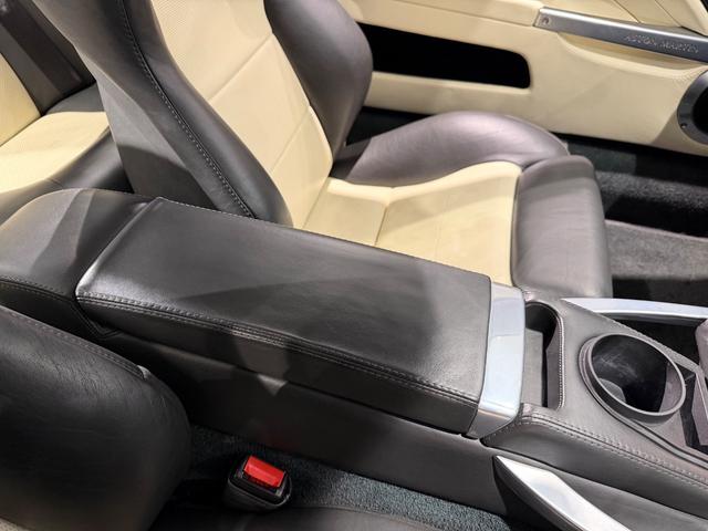 Ｖ１２ヴァンキッシュ クーペ　ツートンレザー／１９ＡＷ／Ｂカメラ／カロッツェリアナビＴＶ／シートヒーター／（30枚目）