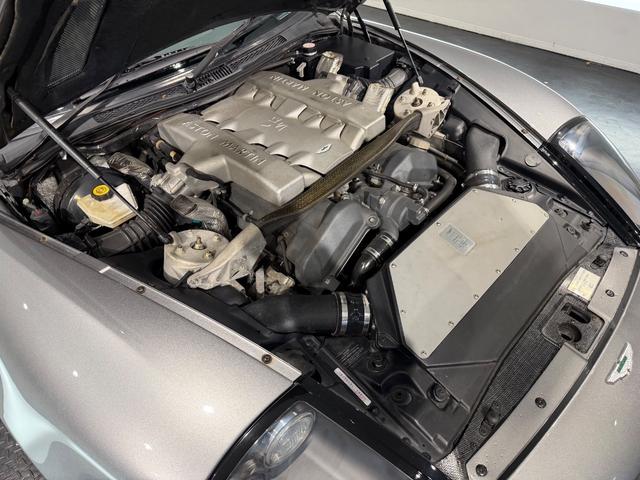 Ｖ１２ヴァンキッシュ クーペ　ツートンレザー／１９ＡＷ／Ｂカメラ／カロッツェリアナビＴＶ／シートヒーター／（37枚目）