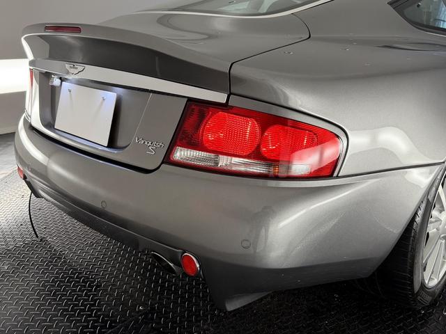 Ｖ１２ヴァンキッシュ クーペ　ツートンレザー／１９ＡＷ／Ｂカメラ／カロッツェリアナビＴＶ／シートヒーター／（46枚目）
