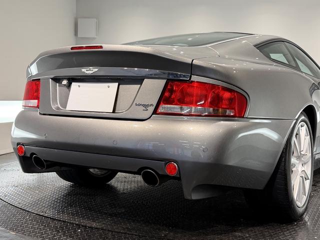 Ｖ１２ヴァンキッシュ クーペ　ツートンレザー／１９ＡＷ／Ｂカメラ／カロッツェリアナビＴＶ／シートヒーター／（57枚目）