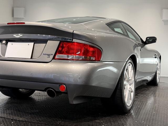 Ｖ１２ヴァンキッシュ クーペ　ツートンレザー／１９ＡＷ／Ｂカメラ／カロッツェリアナビＴＶ／シートヒーター／（58枚目）