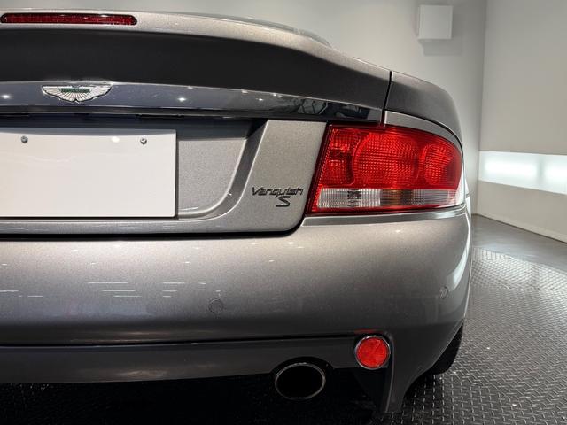 Ｖ１２ヴァンキッシュ クーペ　ツートンレザー／１９ＡＷ／Ｂカメラ／カロッツェリアナビＴＶ／シートヒーター／（60枚目）